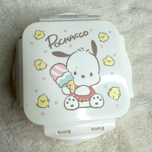 Sanrio Pochacco Lunch Sandwich Fresh Preservation Box - Picture 2 of 3